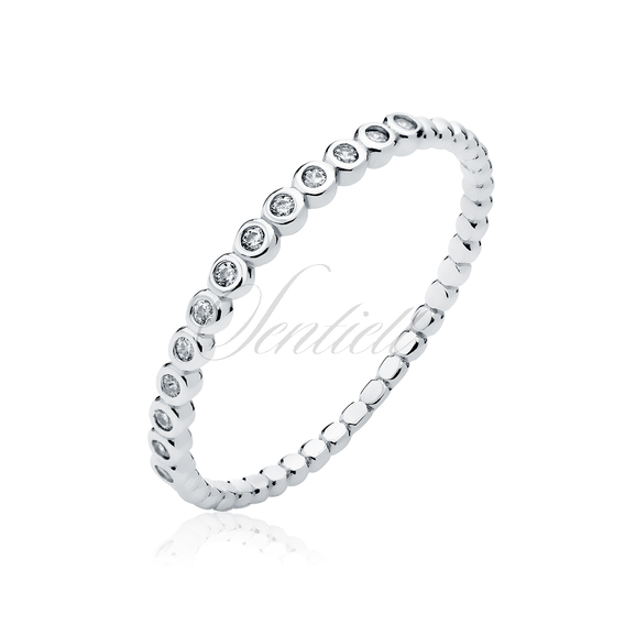 Silver (925) ring with white zirconias