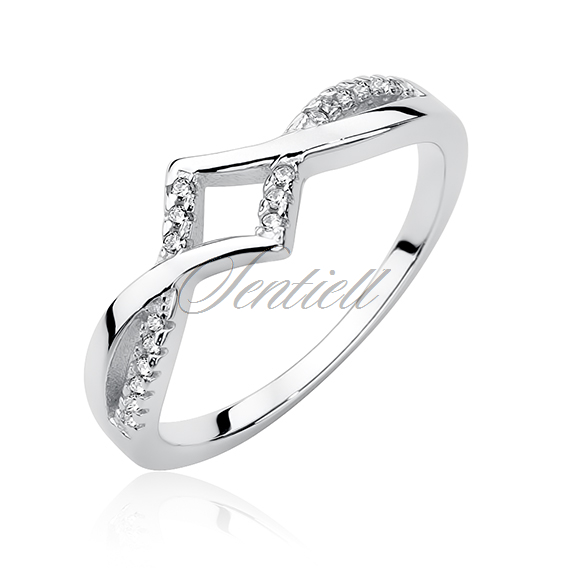 Silver (925) ring with zirconia