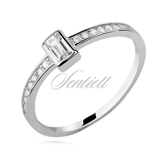 Silver (925) subtle ring with white zirconia - rectangle