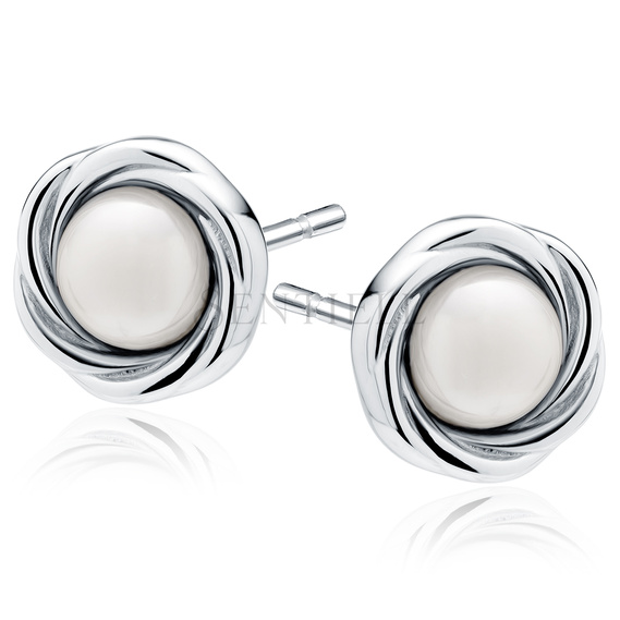 Silver (925) earrings with pearl