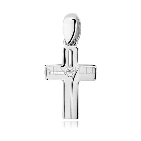 Silver (925) elegant pendant cross with zirconia