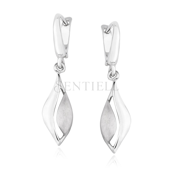 Silver (925) elegant earrings