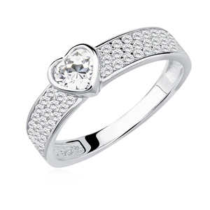 Silver (925) ring with white zirconia