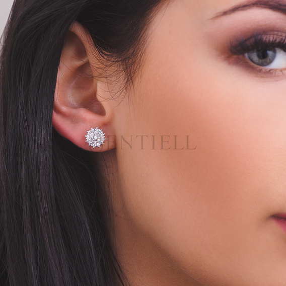 Silver (925) flower earrings with zirconia