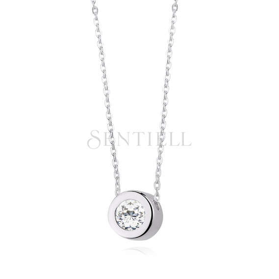 Silver (925) necklace with round pendant and zirconia