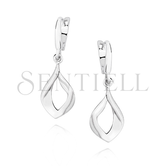 Silver (925) elegant earrings