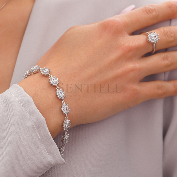 Silver (925) fashionable bracelet white zirconia