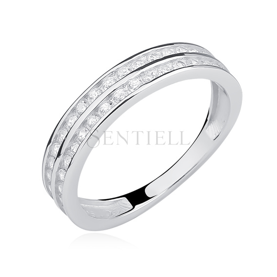 Silver (925) ring with white zirconia